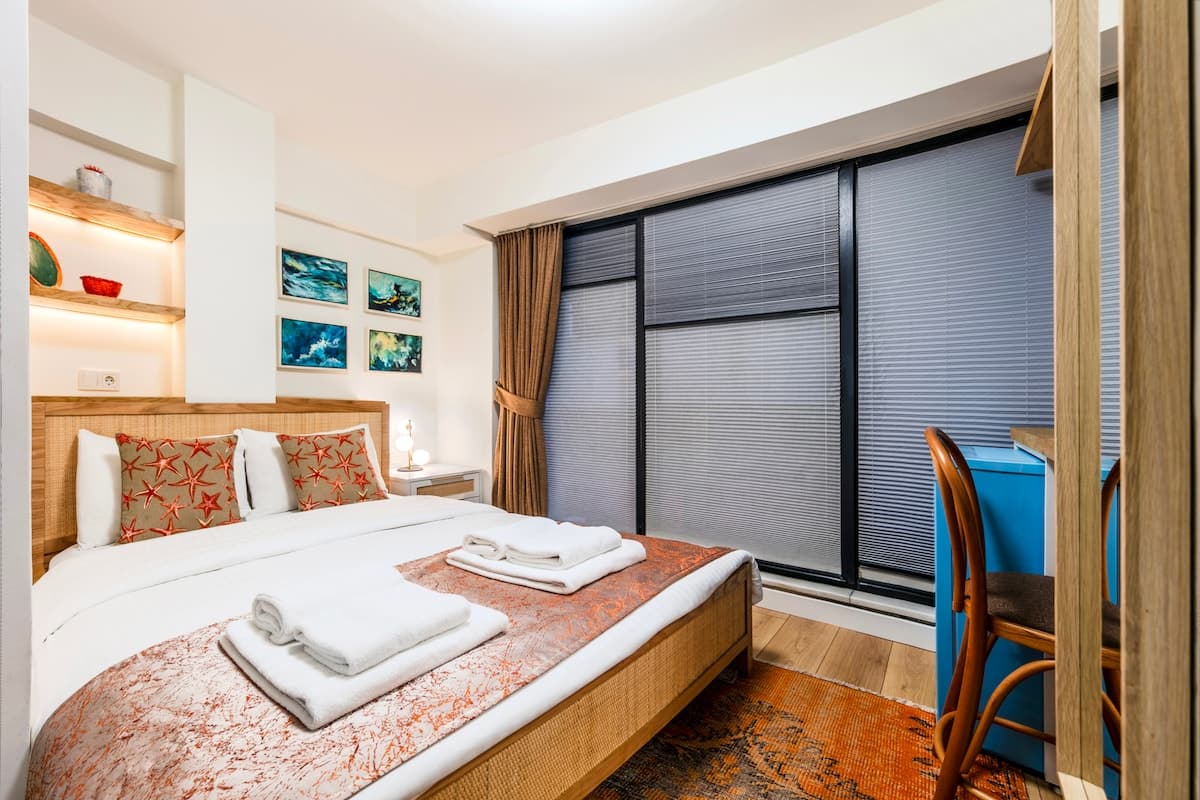 Boğaz’a Yakın Modern Otel Odası