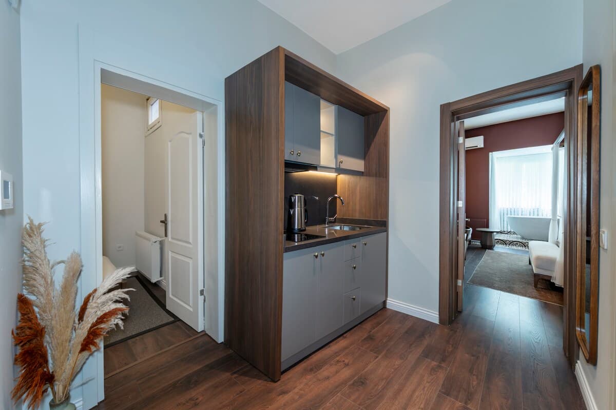Two-Bedroom Suite with a Bathtub in Central Ortaköy